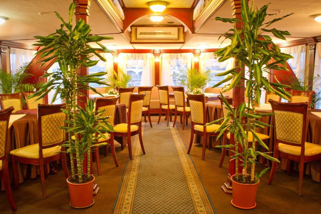 波格丹·赫梅利尼茨基酒店 基輔 外观 照片